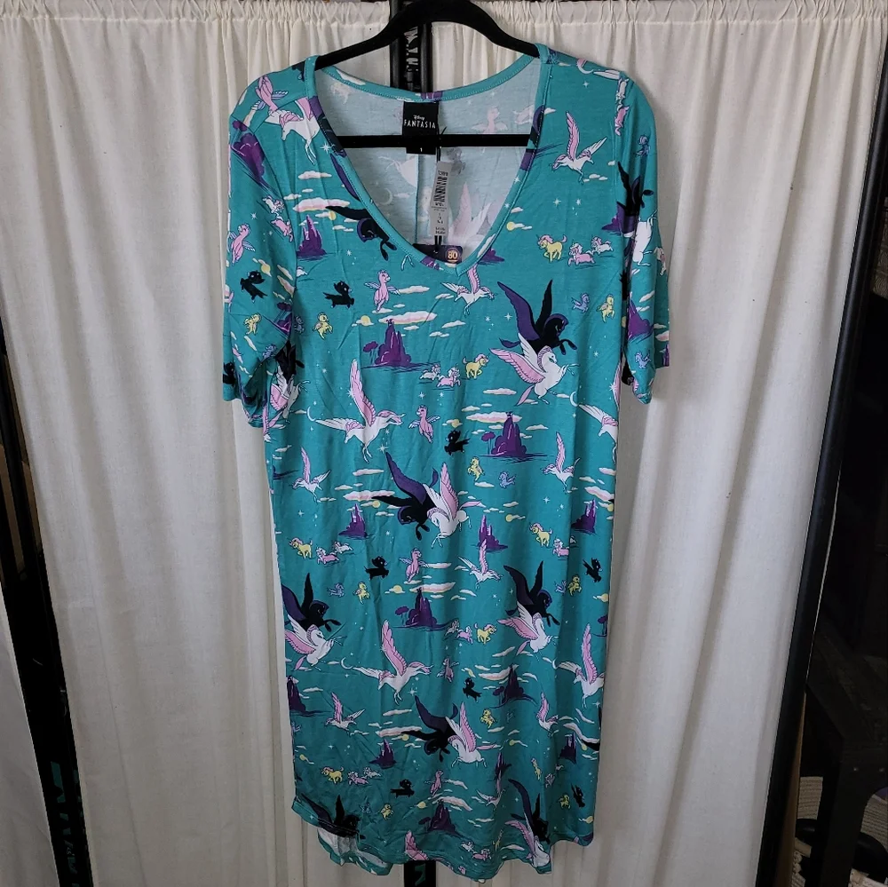 Torrid Disney women's plus size 1 Fantasia unicorns Pegasus t-shirt dress, NWT - Picture 1 of 4